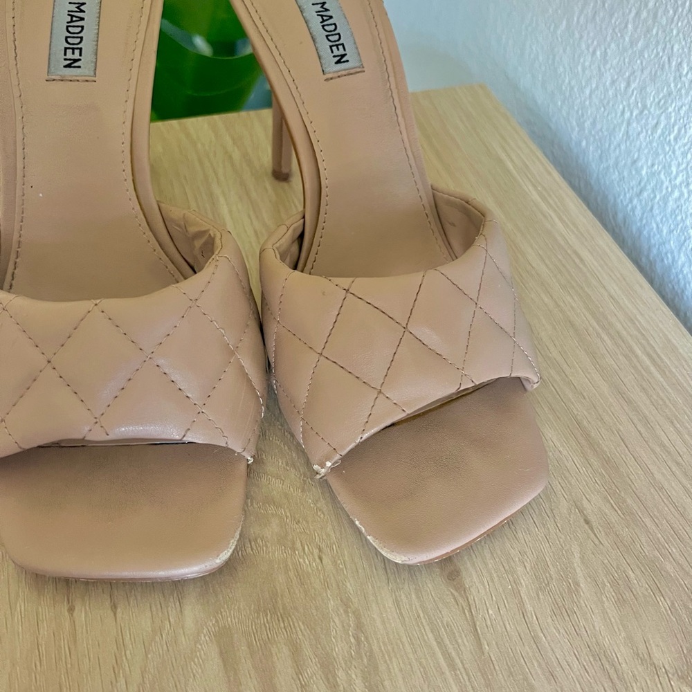 Steven Madden Quilted Pattern Square Toe Tan Beig… - image 4